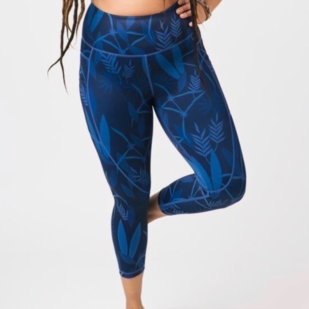 Zyia Active Azul Paradise Pocket Light n Tight Hi-Rise Capri Leggings 20” Sz 4